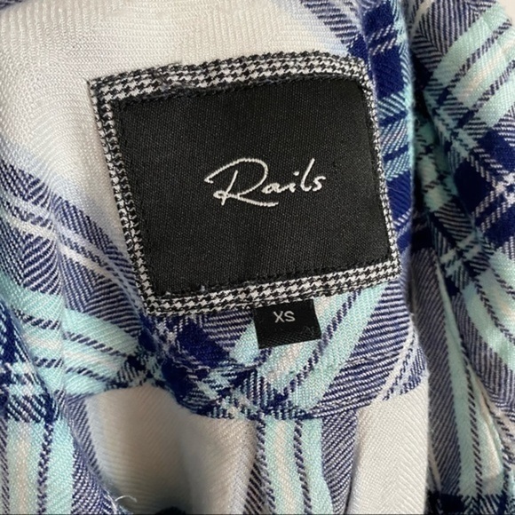Rails • White Blue Navy Button Down Shirt - Picture 4 of 4